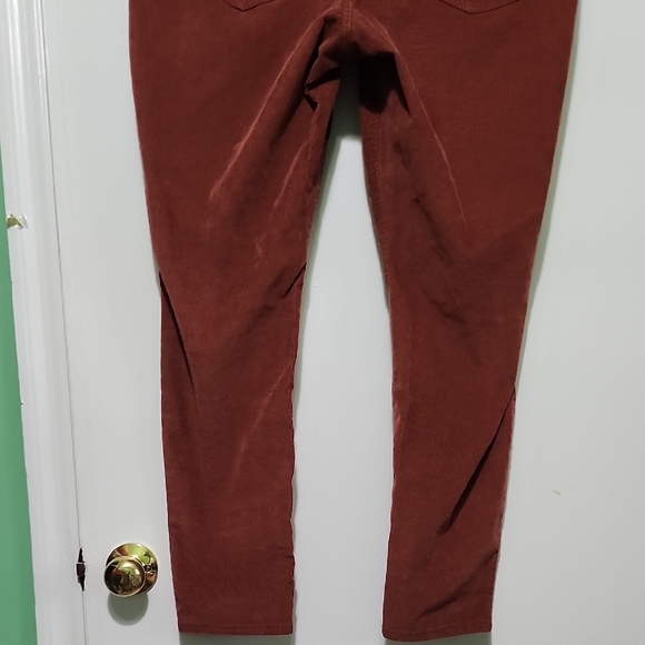 Old Navy Women's High Rise Jeans - Deep Rust - Picture 5 of 5